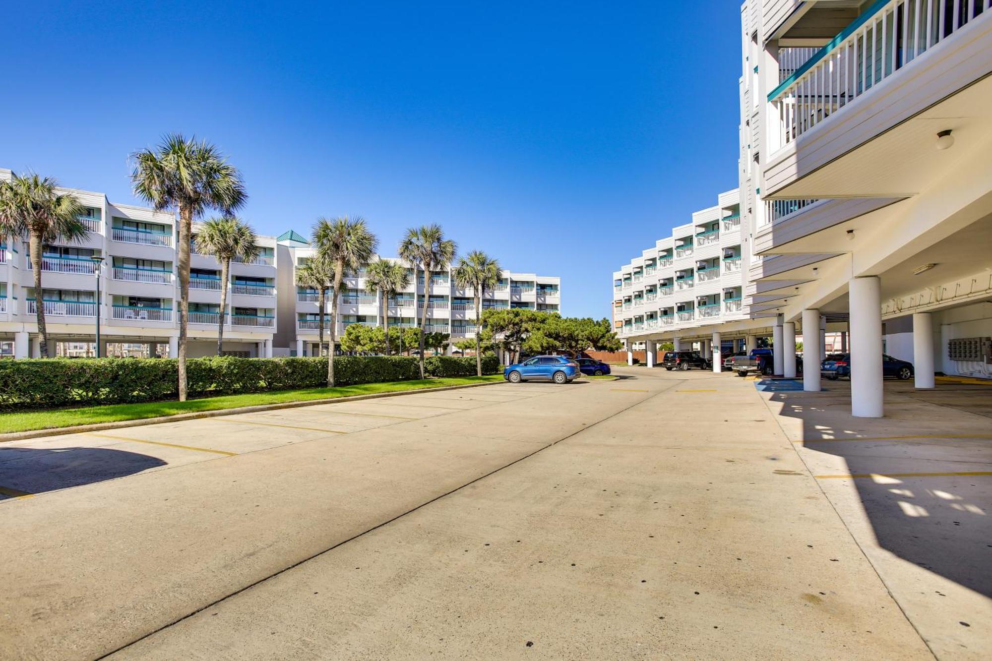 Апартаменты Galveston Retreat With Balcony And Gulf Views! Экстерьер фото