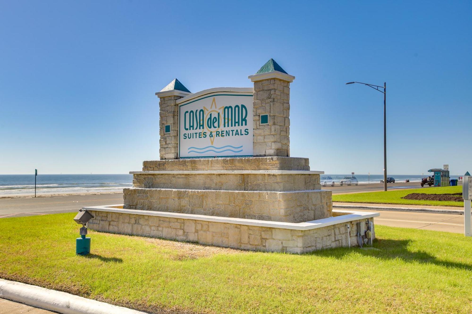 Апартаменты Galveston Retreat With Balcony And Gulf Views! Экстерьер фото