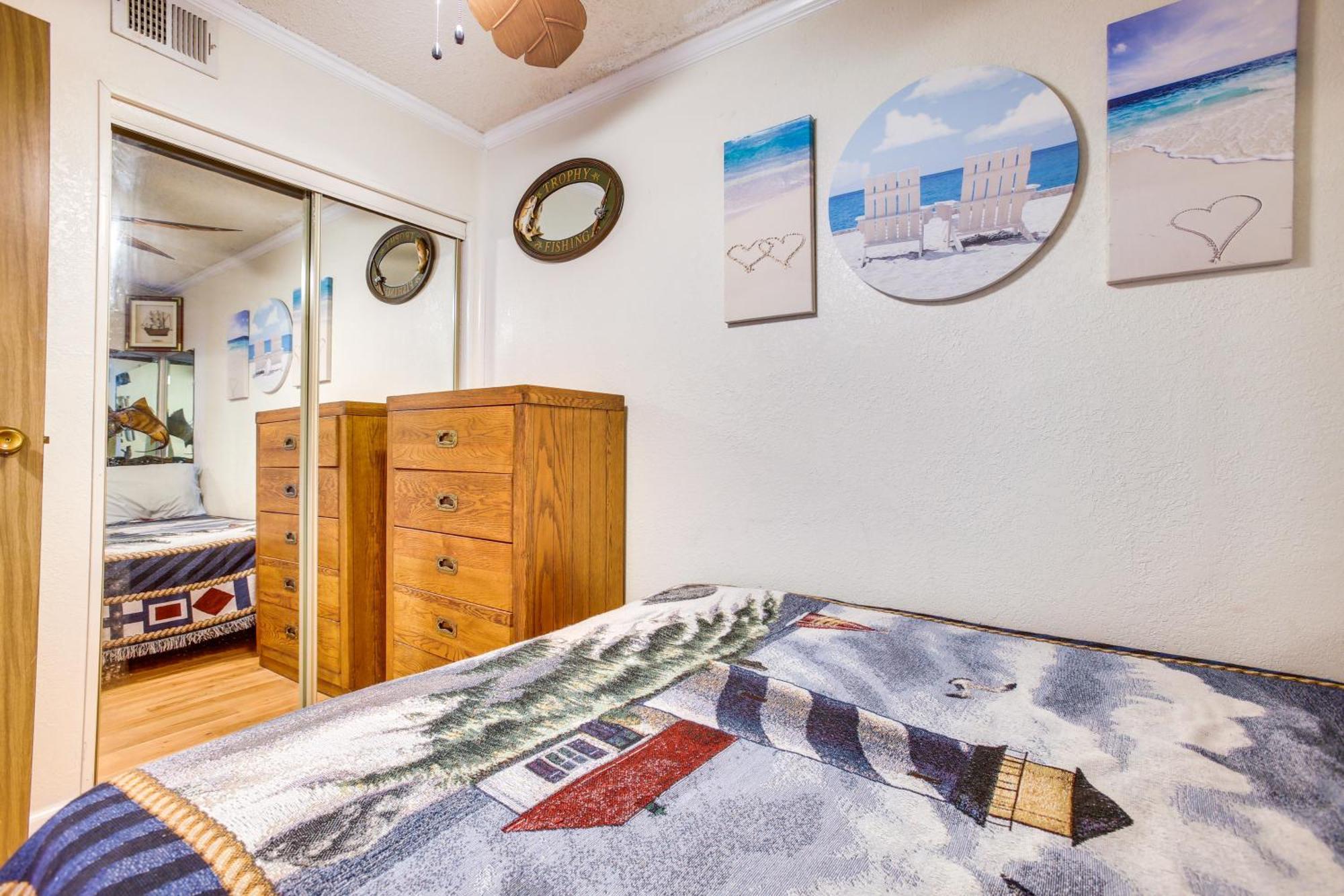 Апартаменты Galveston Retreat With Balcony And Gulf Views! Экстерьер фото