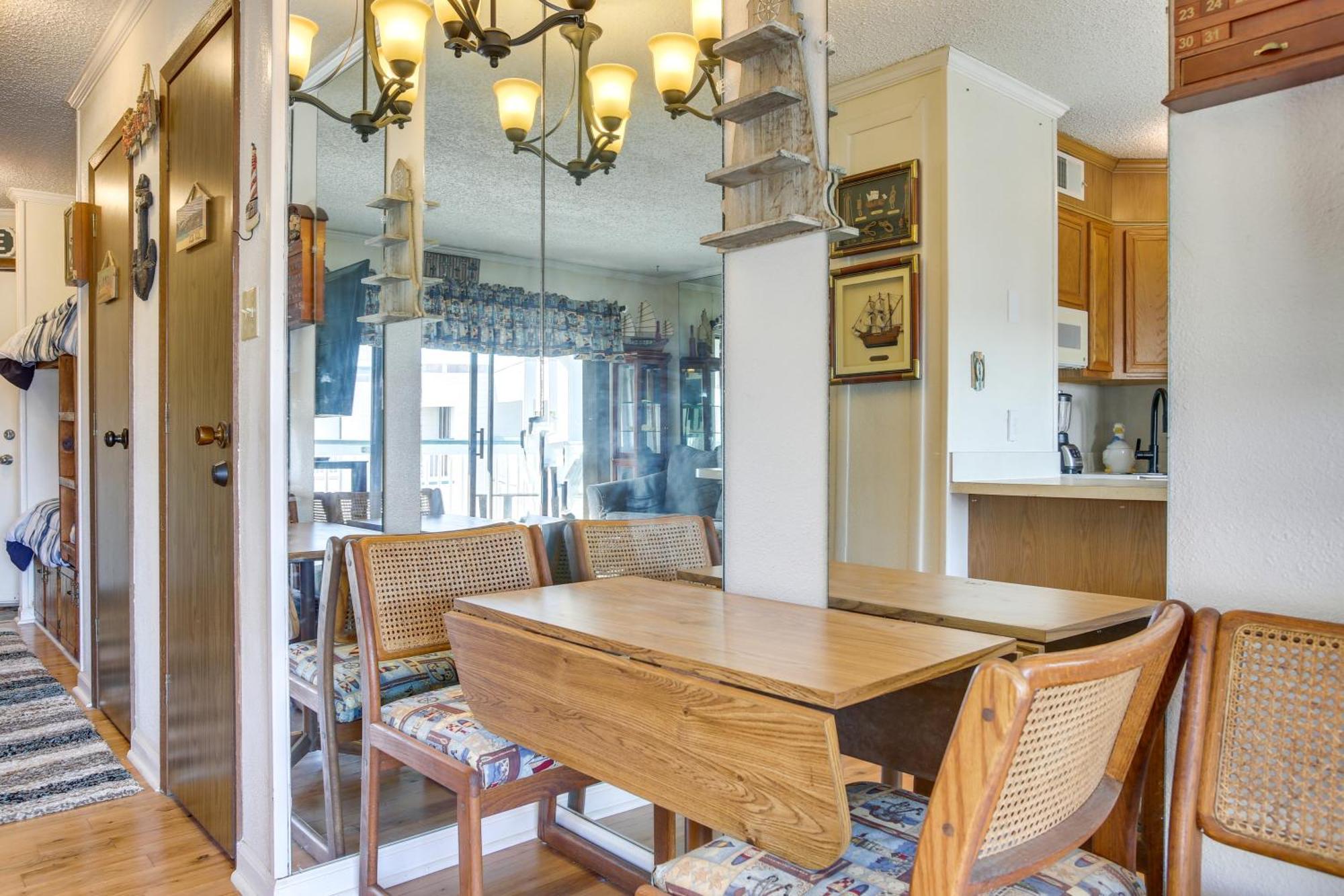 Апартаменты Galveston Retreat With Balcony And Gulf Views! Экстерьер фото