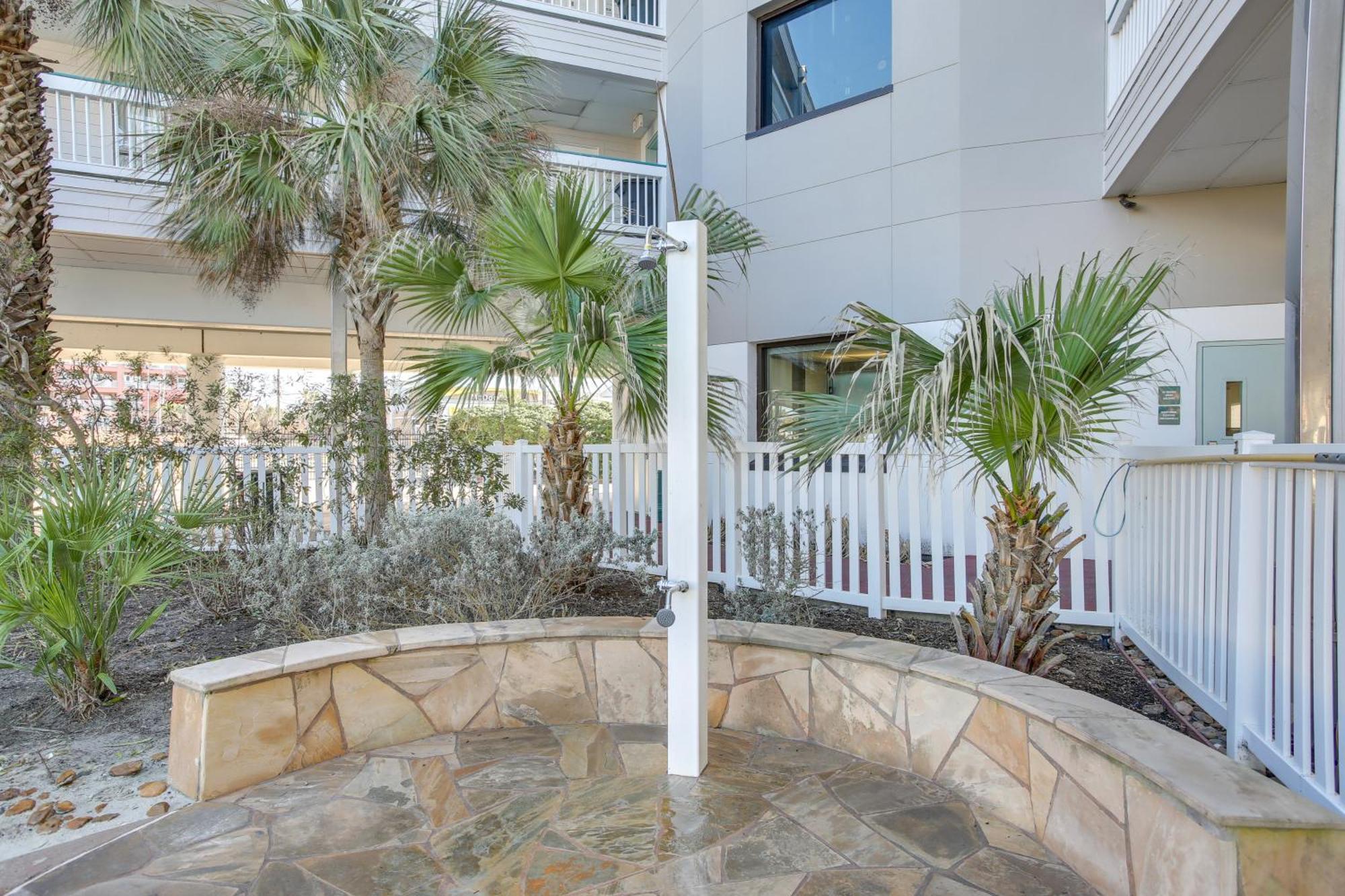 Апартаменты Galveston Retreat With Balcony And Gulf Views! Экстерьер фото