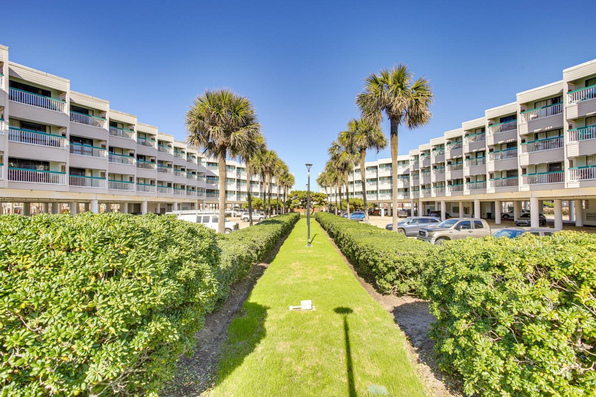 Апартаменты Galveston Retreat With Balcony And Gulf Views! Экстерьер фото