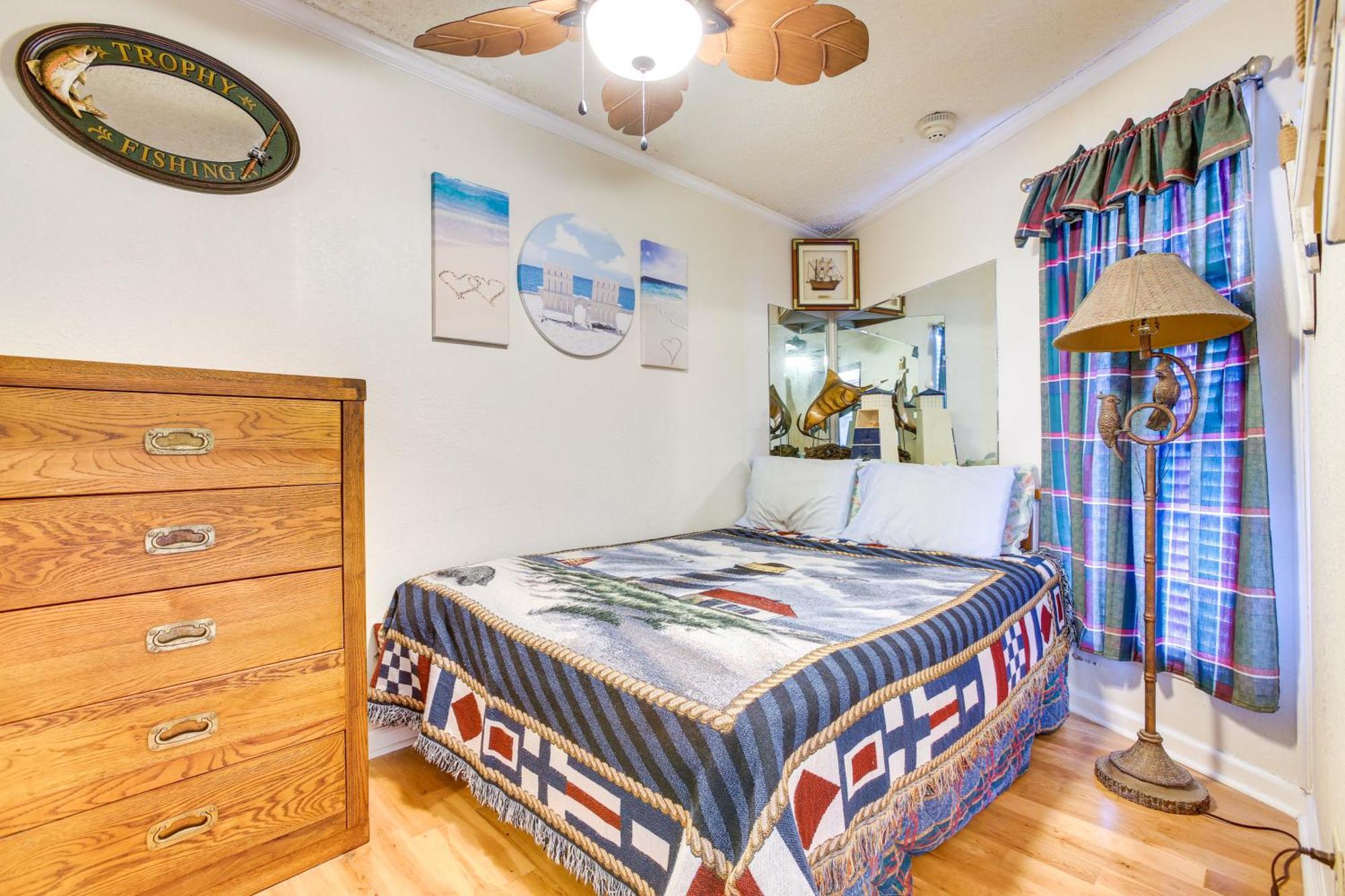 Апартаменты Galveston Retreat With Balcony And Gulf Views! Экстерьер фото